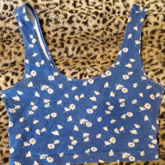 Flower crop top - Picture 3 of 3